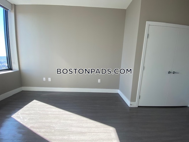 Boston - $4,345 /mo
