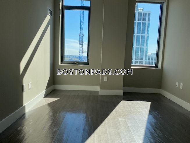 Boston - $4,345 /mo