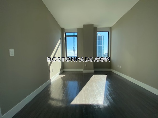 Boston - $4,345 /mo