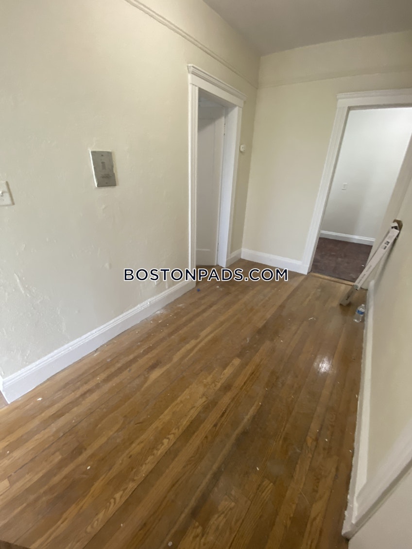 Boston - $1,875 /month