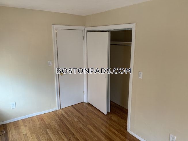 Boston - $2,950 /mo