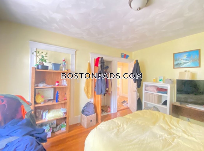 Boston - $3,000 /mo