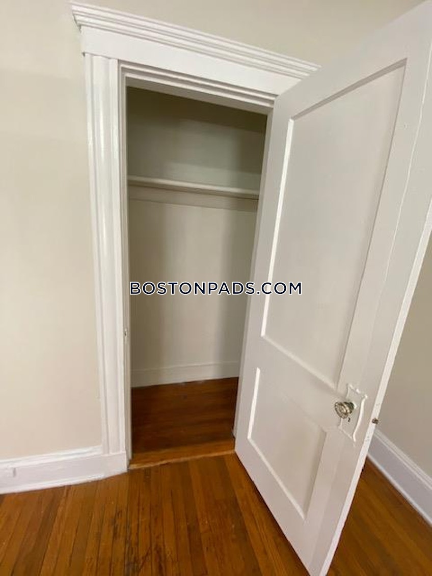 Boston - $2,400 /month