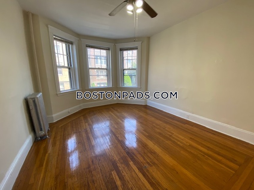 Boston - $2,400 /month