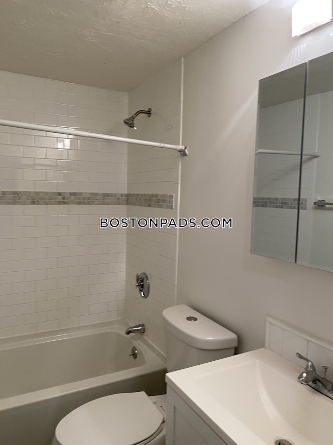 Boston - $3,250 /mo