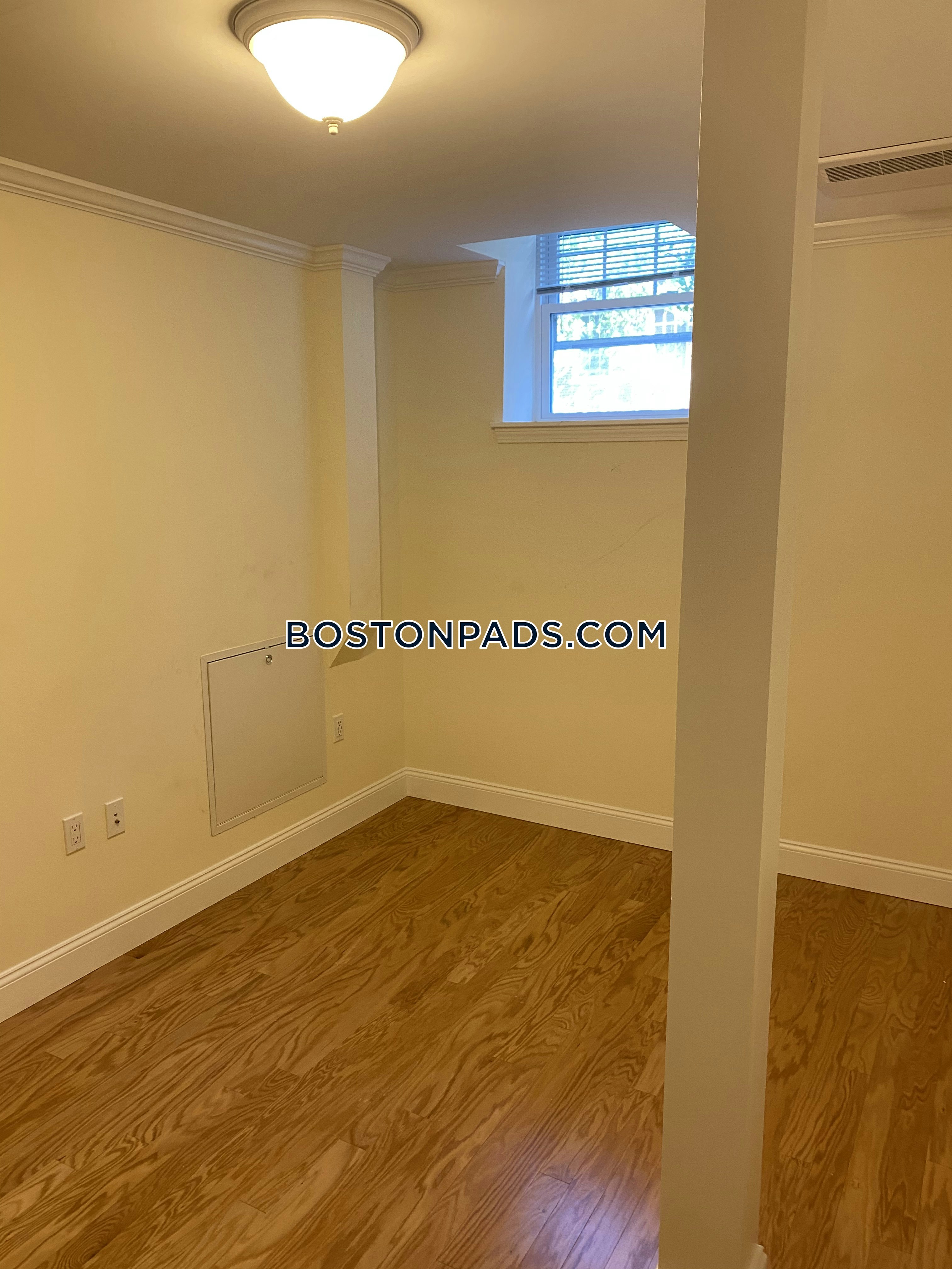 Cambridge - $2,995