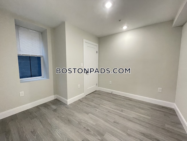 Boston - $3,575 /mo