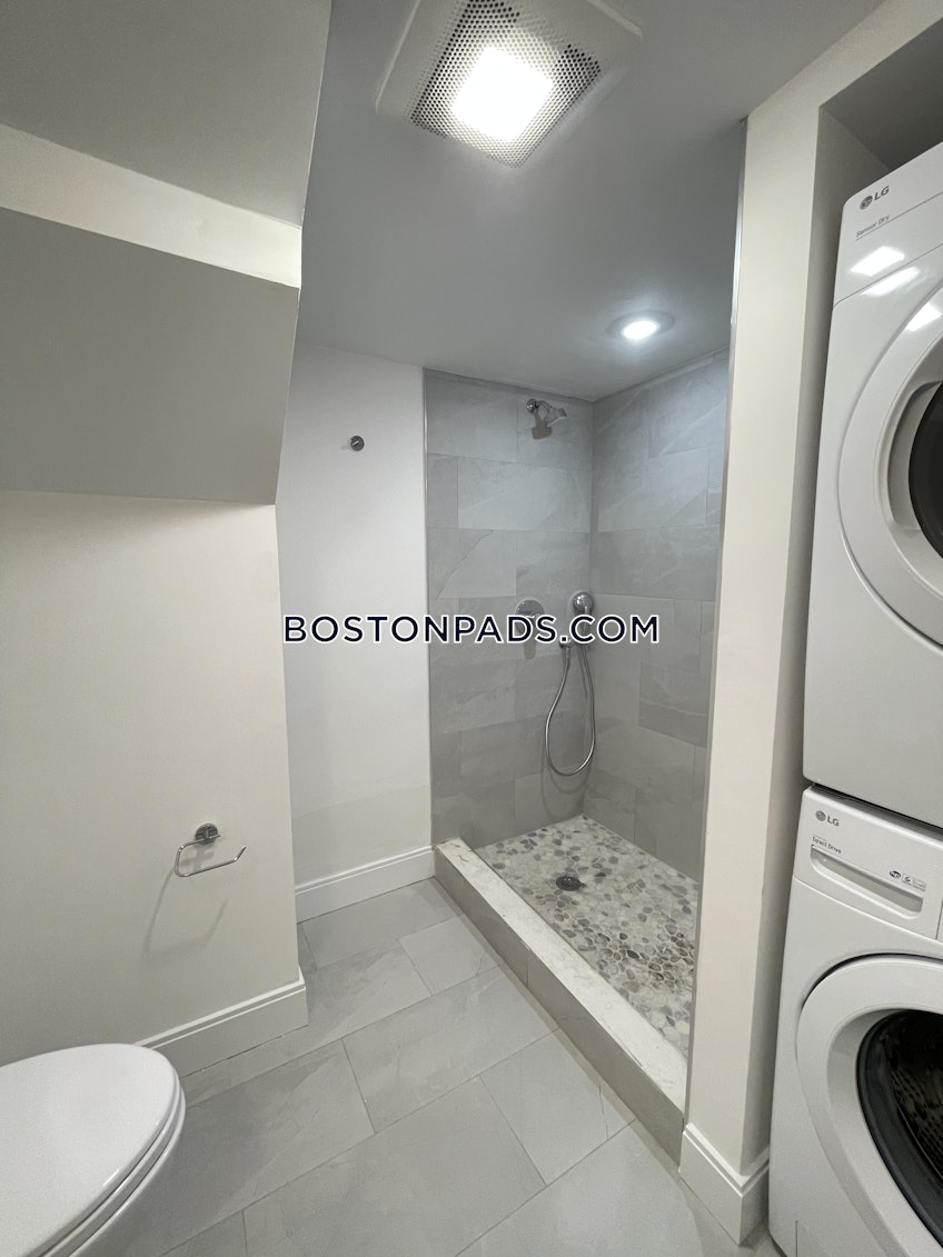 Boston - $3,595 /month