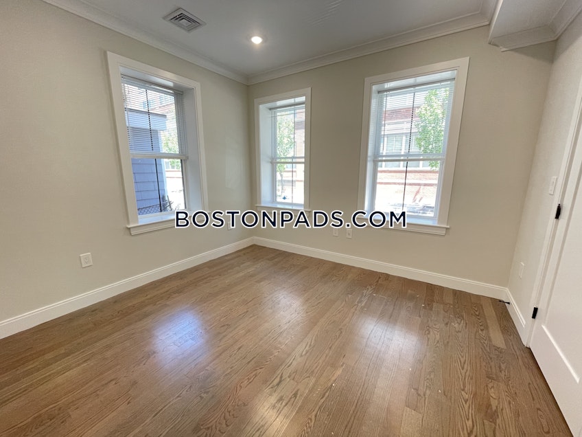 Boston - $4,200 /month