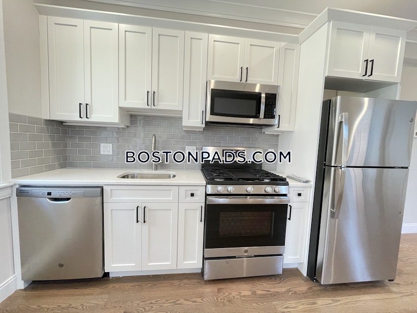 Boston - $2,895 /month