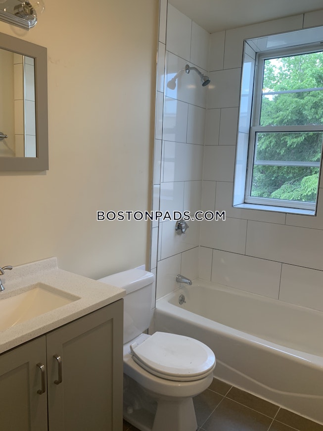 Boston - $1,950 /mo