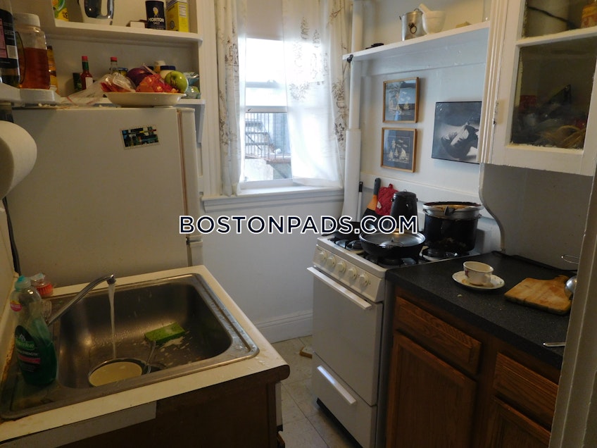 Boston - $2,495 /month