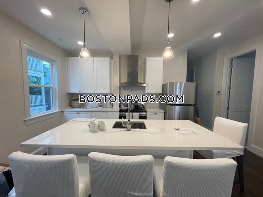 Boston - $5,200 /month