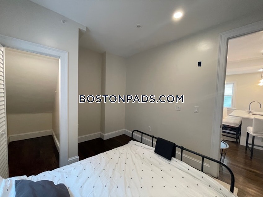 Boston - $5,200 /month