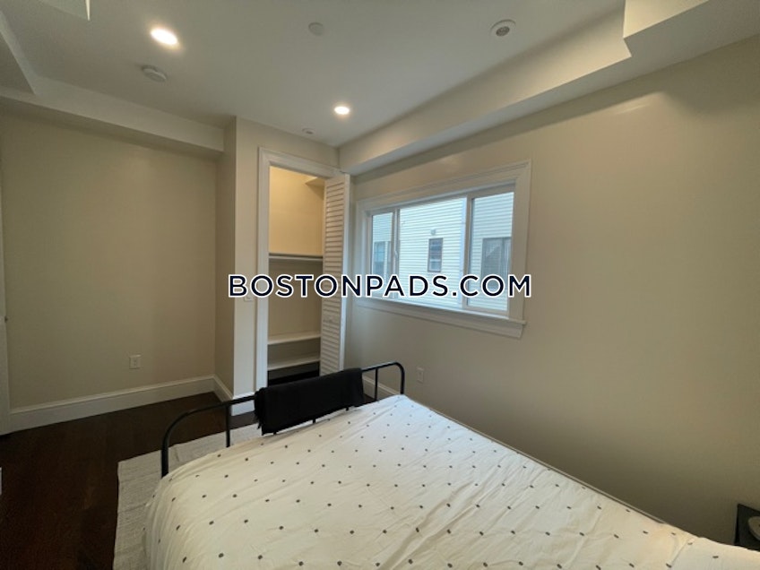 Boston - $5,200 /month