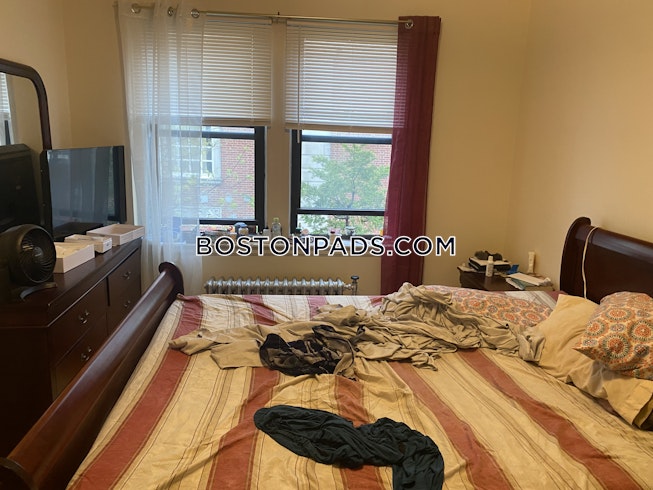 Malden - $1,800 /mo