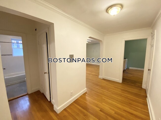 Brookline - $2,700 /mo