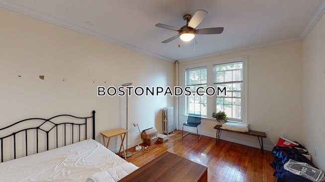 Boston - $2,995 /mo