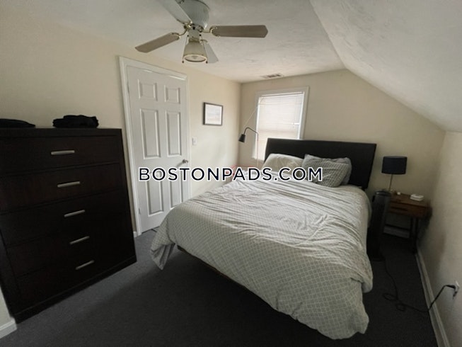 Boston - $3,300 /mo