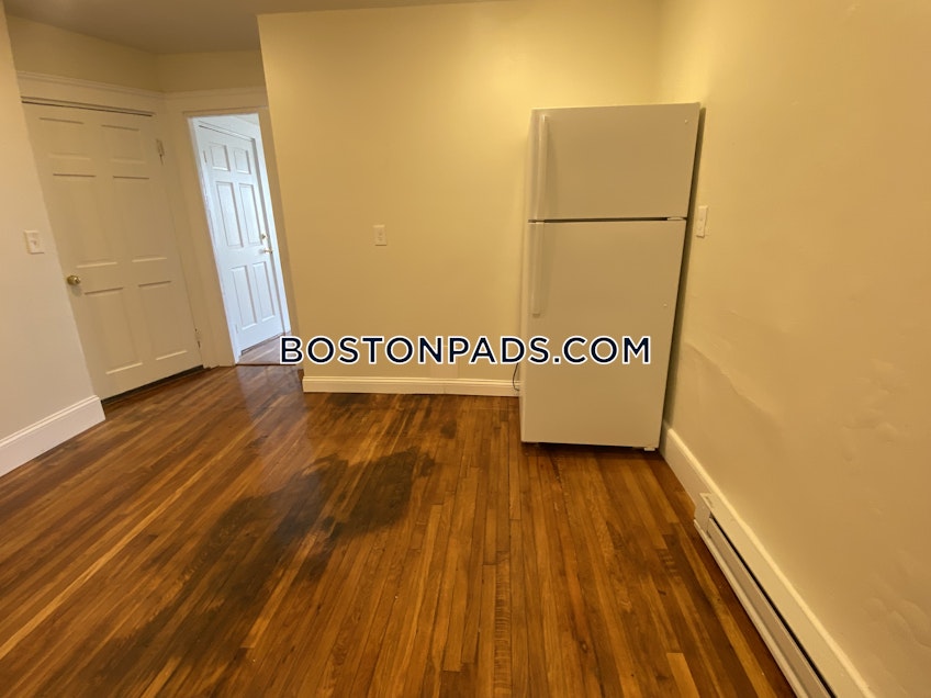 Cambridge - $2,300 /month