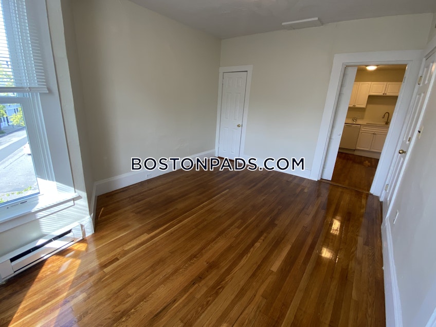 Cambridge - $2,300 /month