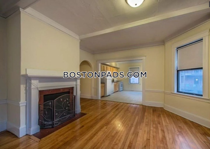 brookline-apartment-for-rent-4-bedrooms-2-baths-boston-university-5500-4634828 