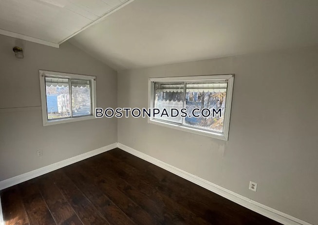 Boston - $3,400 /mo