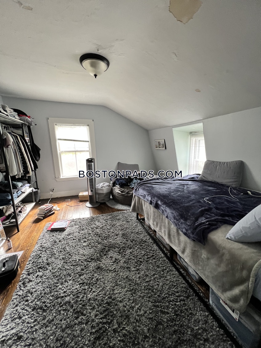 Boston - $5,200 /month