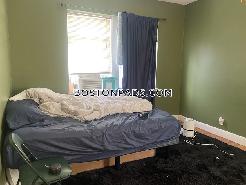 Brookline - $2,400 /month