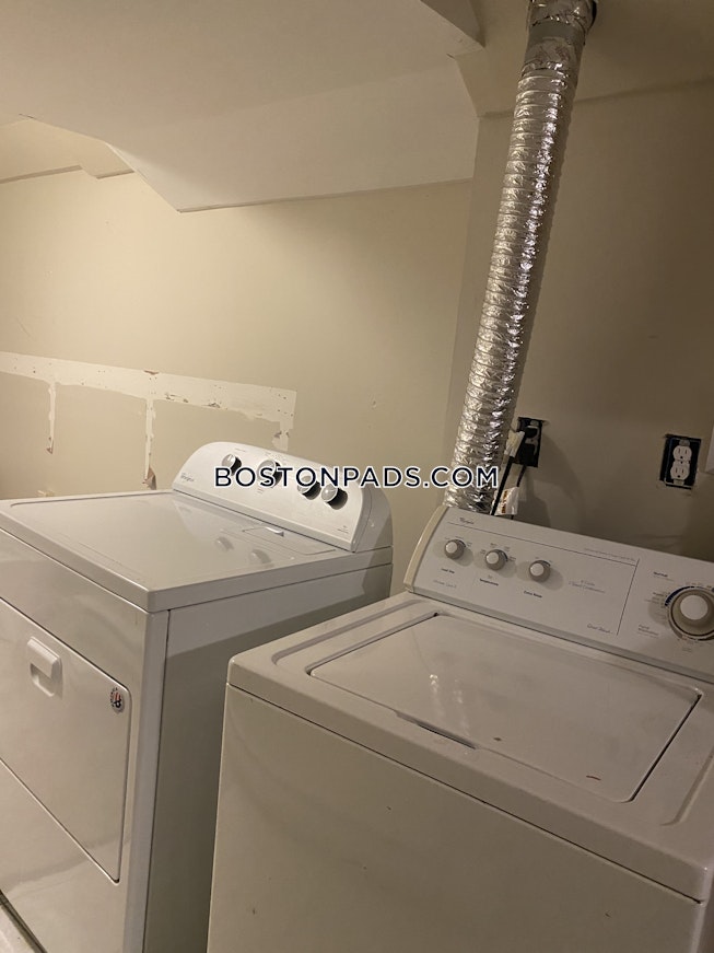 Boston - $4,300 /mo