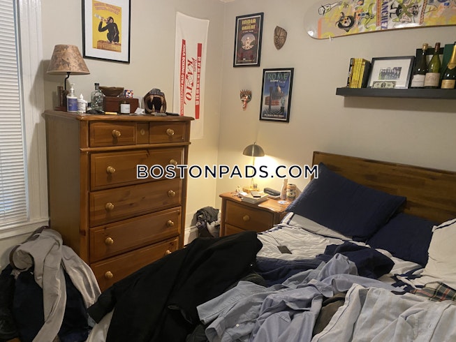 Boston - $4,300 /mo