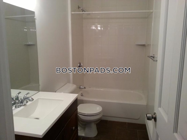 Boston - $3,400 /mo