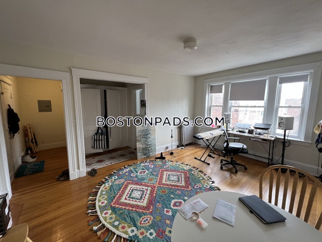 Boston - $2,195 /mo