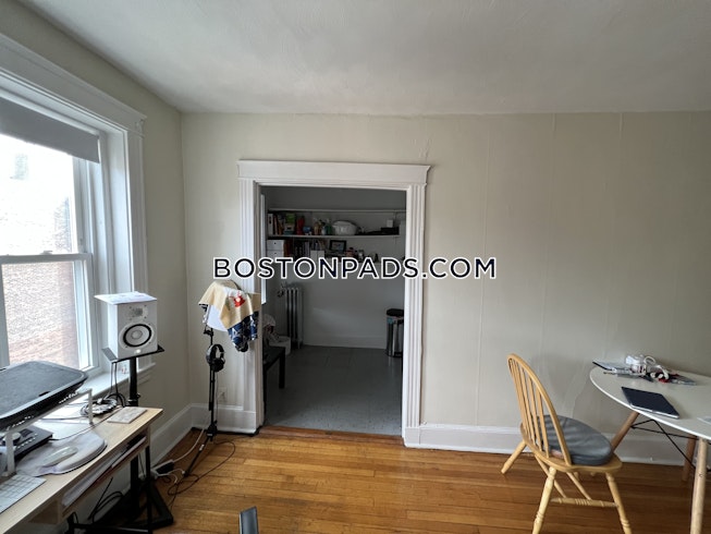 Boston - $2,195 /mo