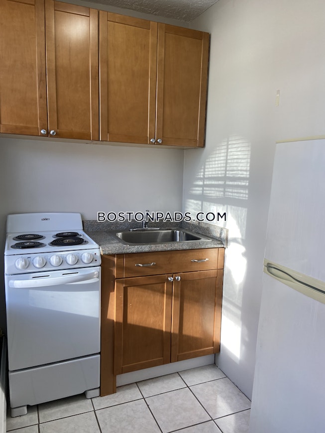 Boston - $2,250 /mo