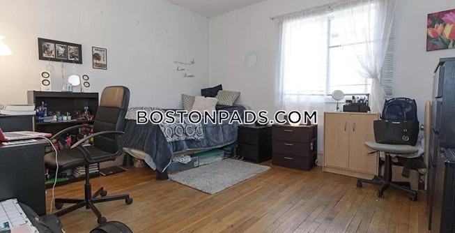 Brookline - $4,399 /mo