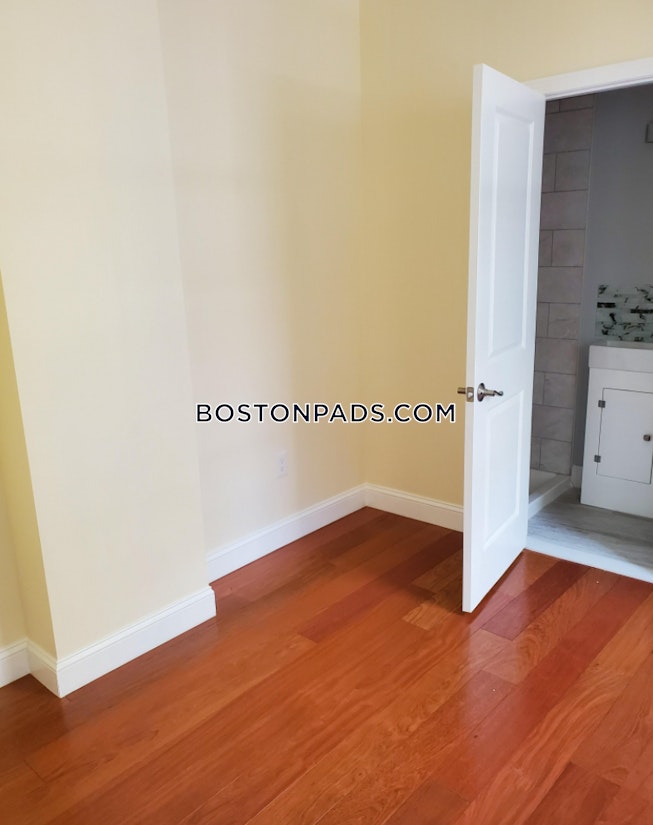 Cambridge - $2,900 /mo