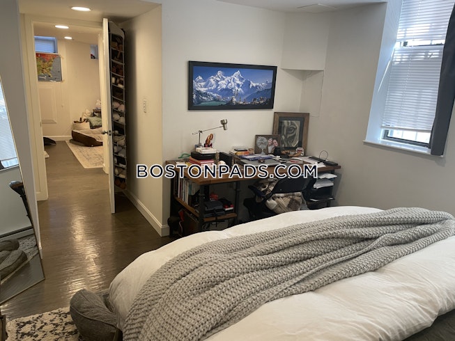 Boston - $3,100 /mo