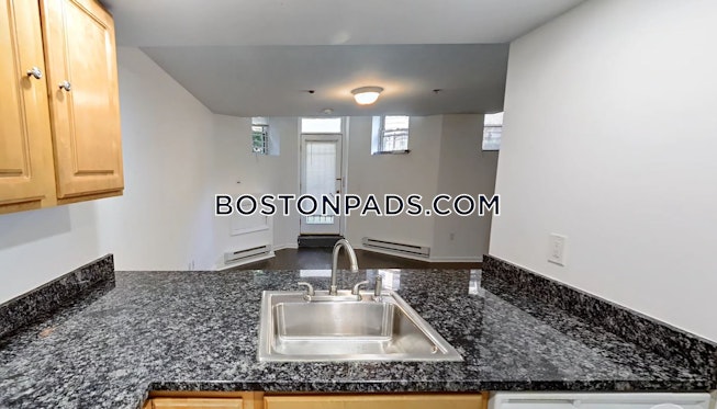 Boston - $2,550 /mo