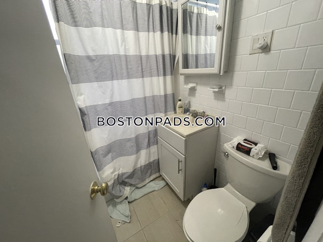 Boston - $2,300 /mo