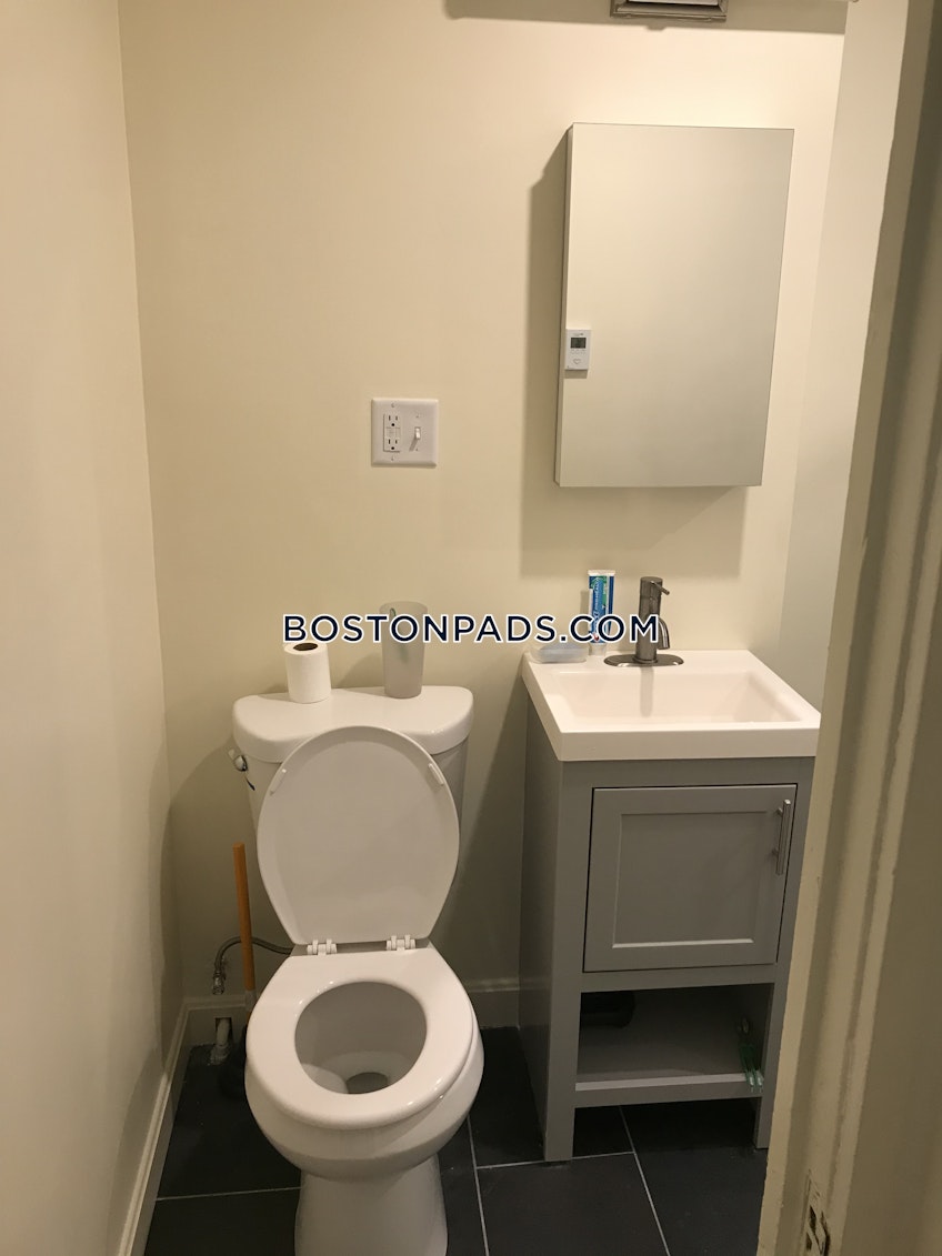 Boston - $2,500 /month