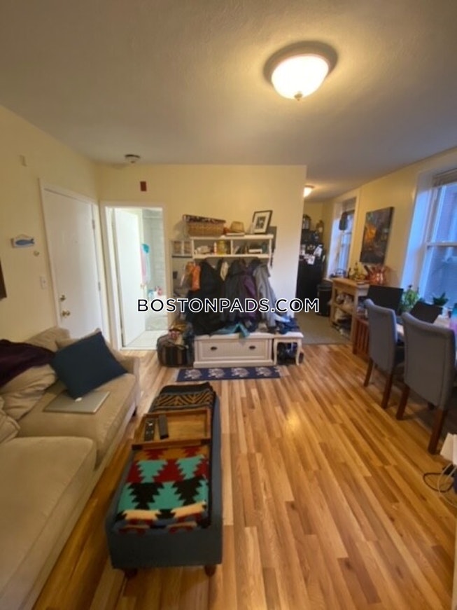 Boston - $1,950 /mo