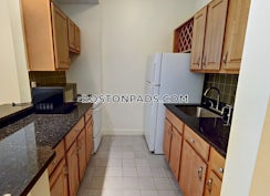 Boston, $2,300/mo