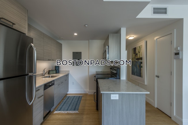 Boston - $4,950 /mo