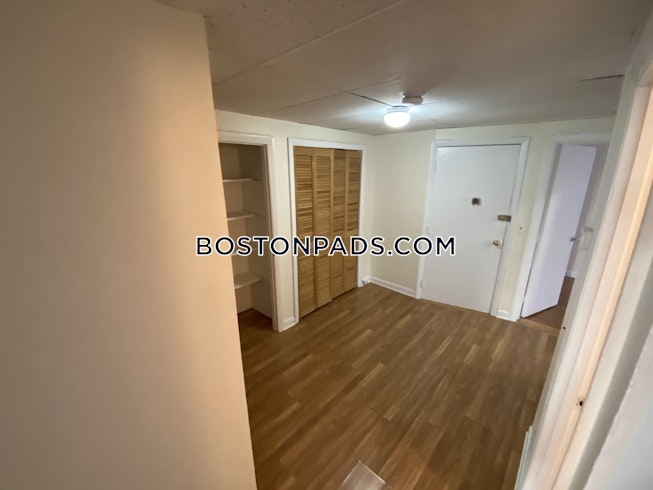 Boston - $4,150 /mo