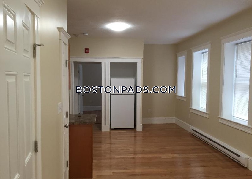 Boston - $5,395 /month