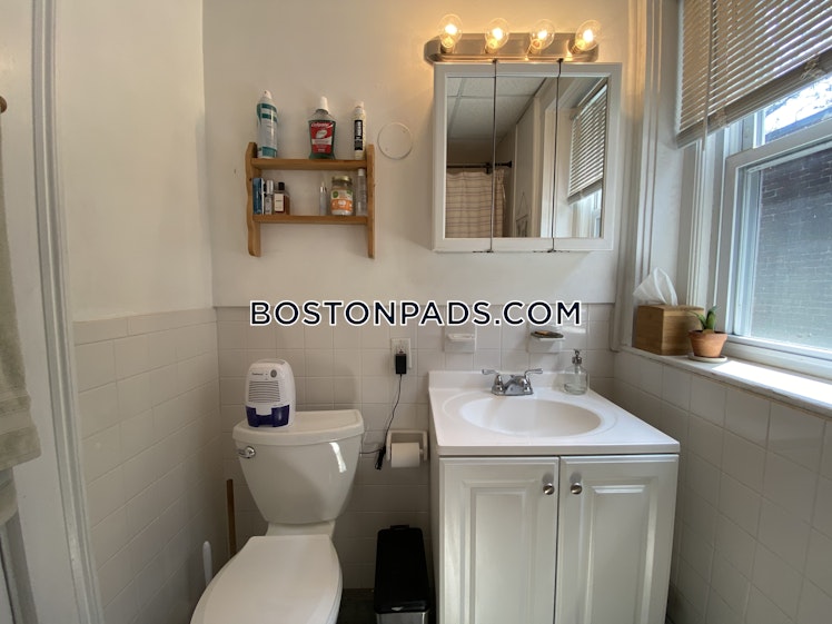 Strathmore Rd., Boston