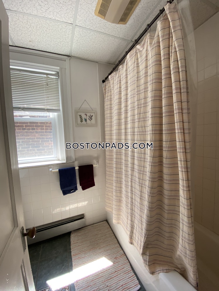 Strathmore Rd., Boston