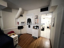 Boston, $2,250/mo