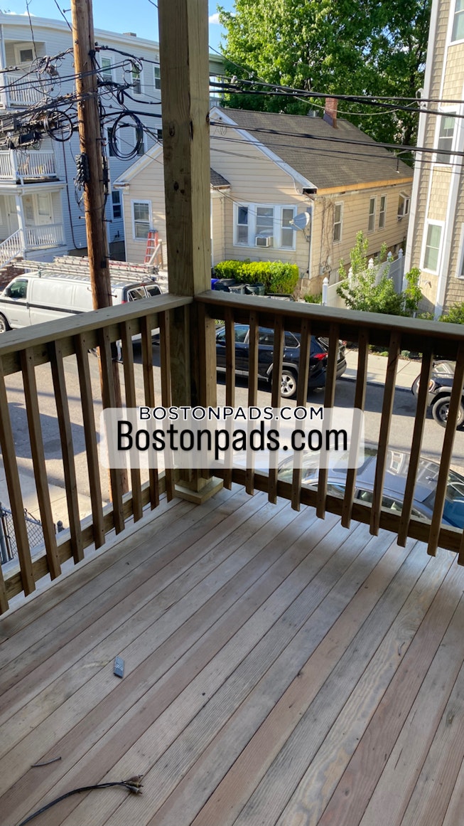 Boston - $2,200 /mo